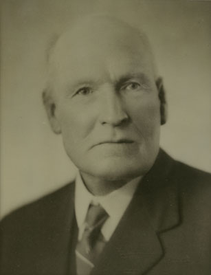 1922-1937 Controller and Auditor-General. 